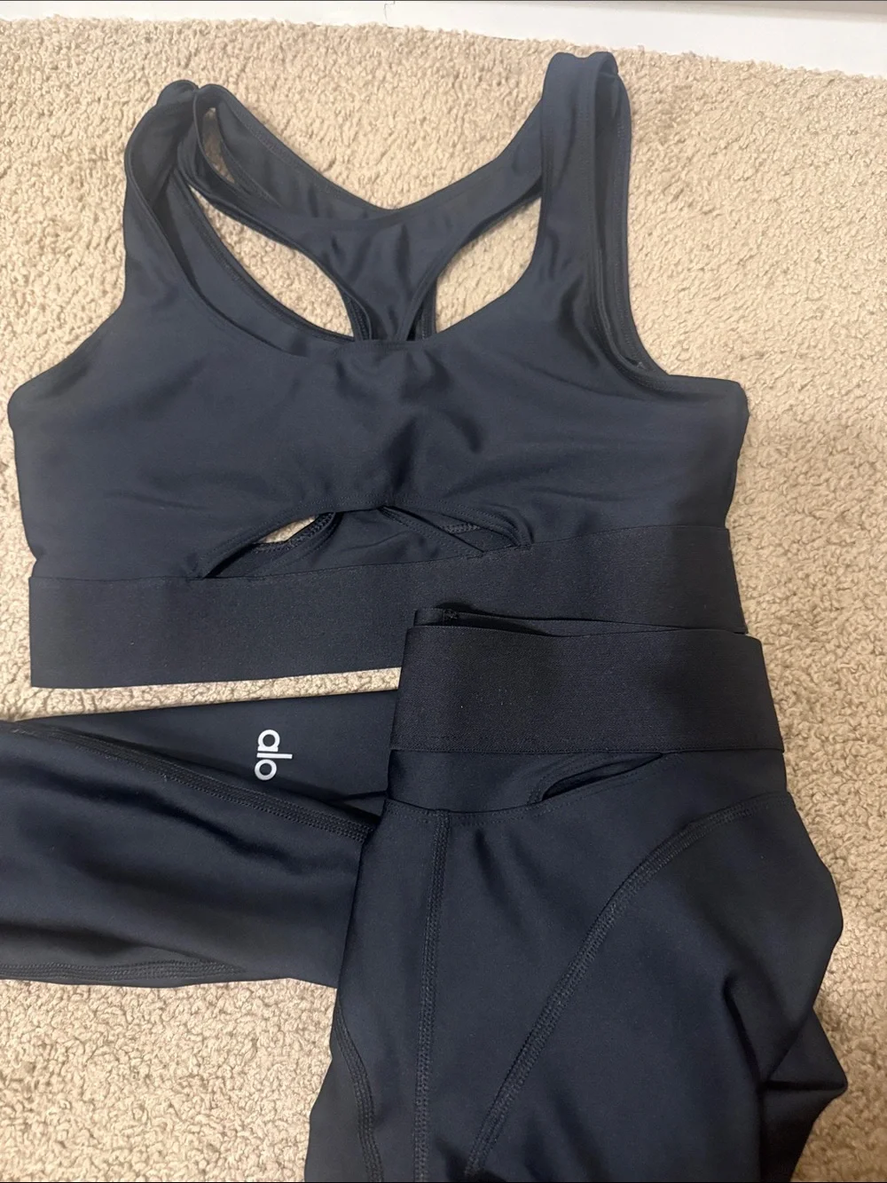 ALO Yoga NWOT Black Racerback Sports Bra Top and Silky leggings sexy cutouts